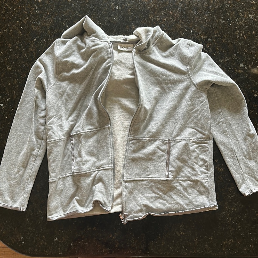 Zip up jacket from the 90’s. Good condition. Hasn’t been worn since the 90s